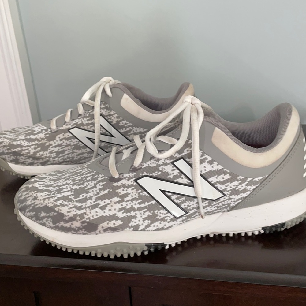 Men’s baseball turf cleats.